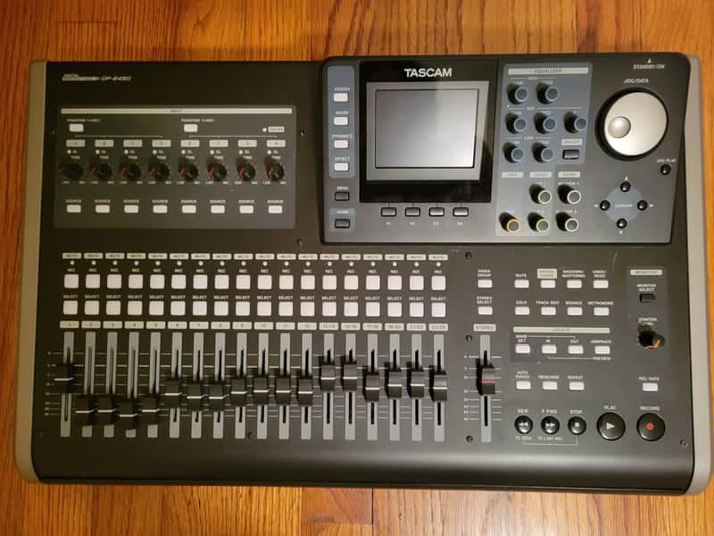 TASCAM DP-24SD 24-track Digital Portastudio 2015 - Present - Black