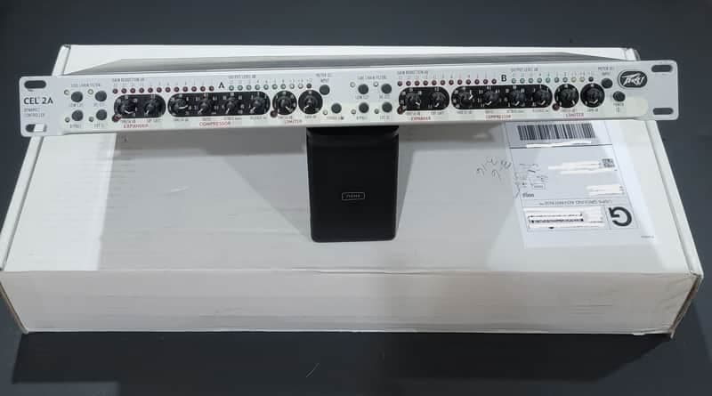 Peavey CEL-2A Silver