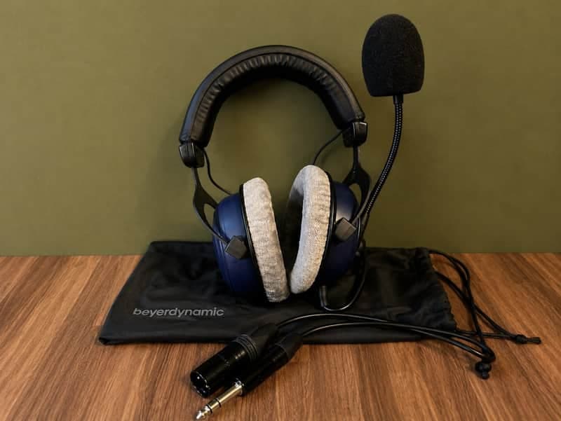 Beyerdynamic DT-797 PV headphones with microphone