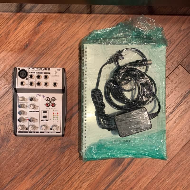 Behringer Euroback UB502 Mixer