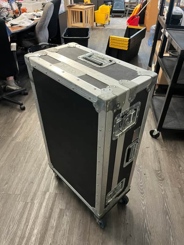 Yamaha DM1000 2006 - Black grey