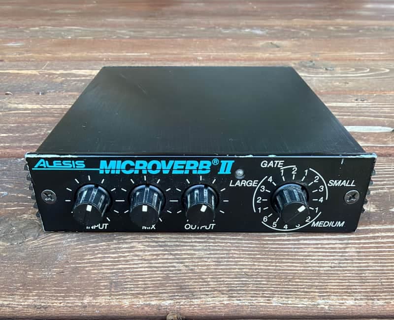 Alesis MicroVerb II 16-Program Digital Reverb Processor 1988–1990 - Black