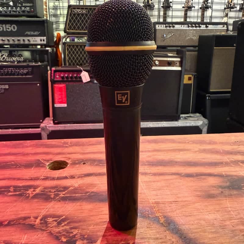 ElectroVoice EV N/D 767a Pro Vocal Microphone