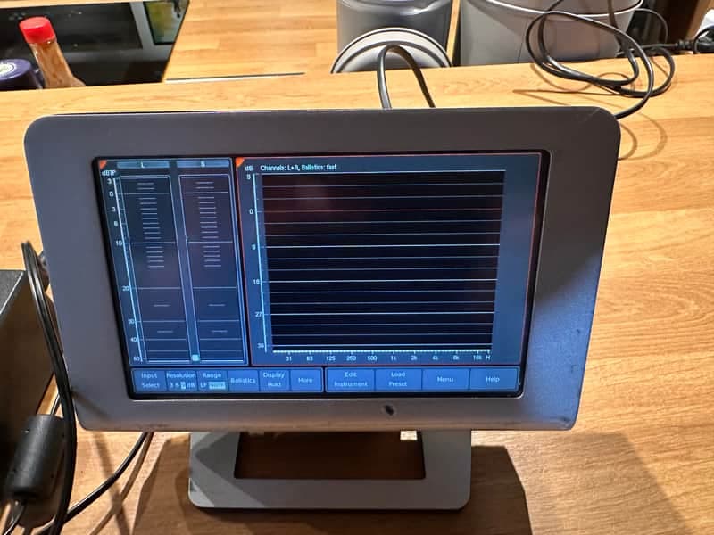 RTW Tm7 model 20700tc with 6 plugins and powersuply.