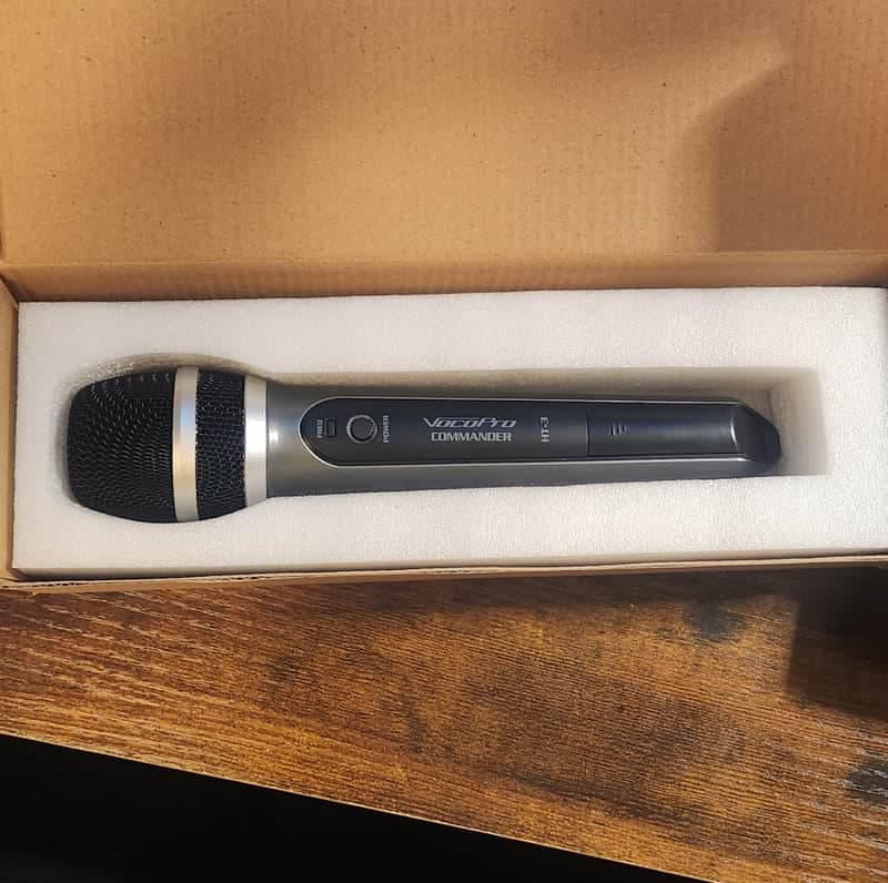 VocoPro Commander HT-3 Wireless Microphone / PR-34 Reciever 2020s - Matte Black and Grey and Silver