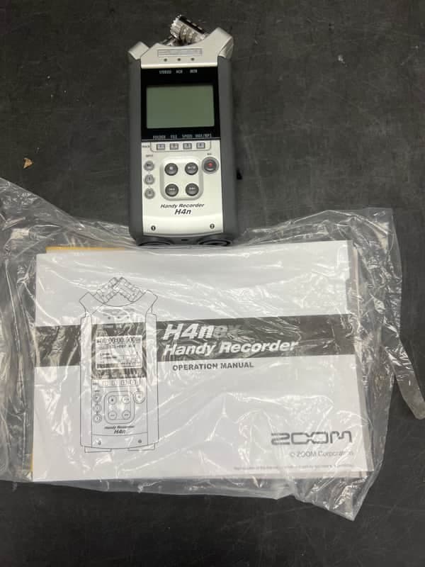 Zoom H4n 4 Track to Stereo Handy Recorder / Field Recorder With Manual