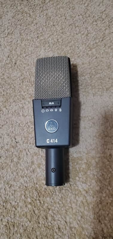 AKG C414 XLS Large Diaphragm Multipattern Condenser Microphone 2010s - Black