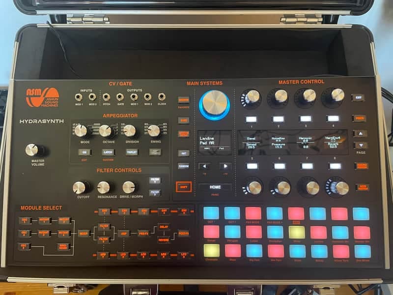 ASM Hydrasynth Desktop Synthesiser + Decksaver + Flightcase + extras