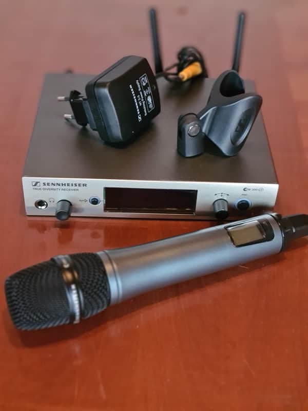 Sennheiser Sennheiser EM 300 G3 True Diversity + SKM 300 G3 | 823–865 MHz