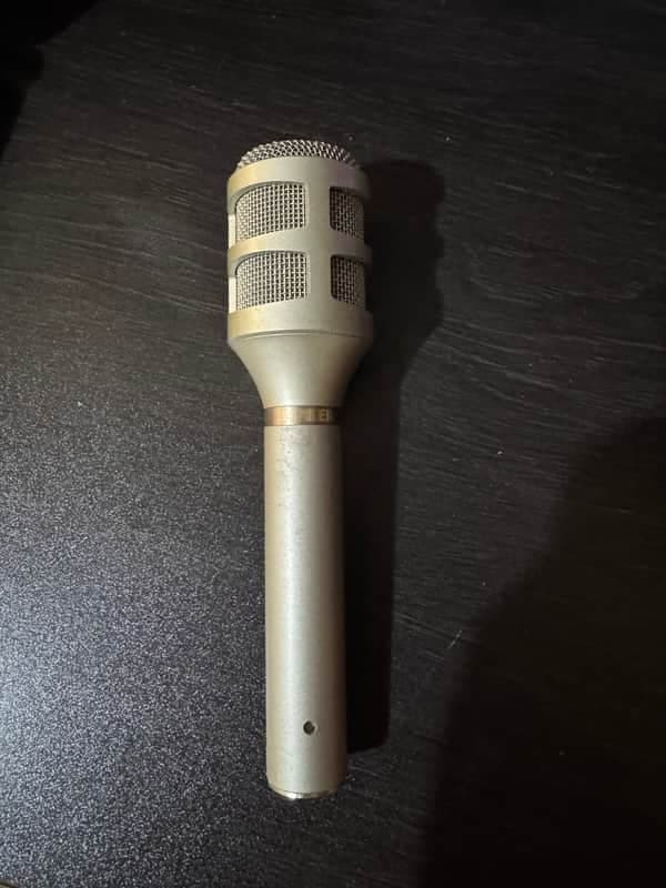 Lanier 250 Microphone