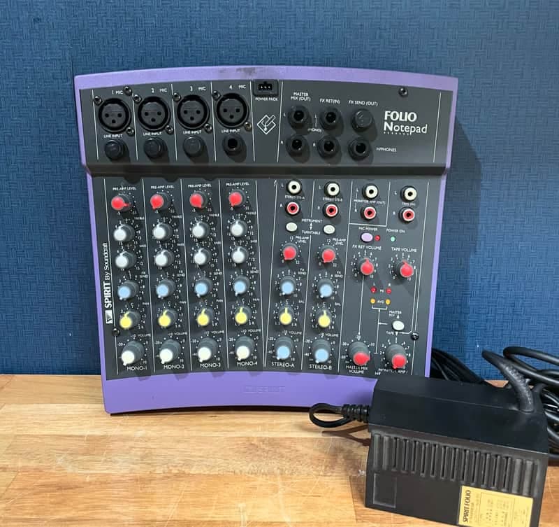 Soundcraft Spirit Folio Notepad Mixer