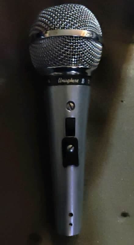 Shure Unisphere 588SA Vintage Dynamic Microphone