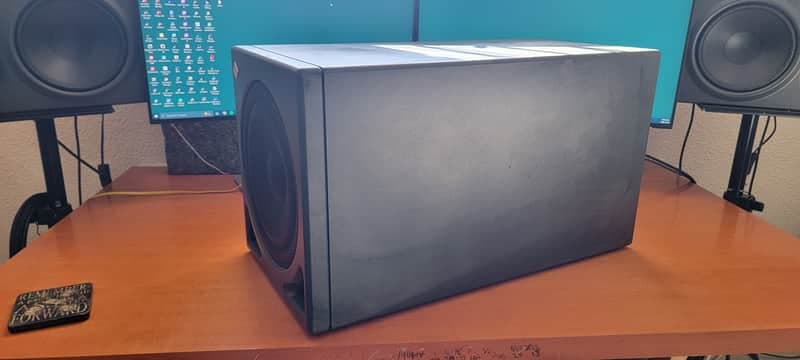 Neumann KH 810 G Active Studio Monitor Subwoofer 2019 - Present - Black