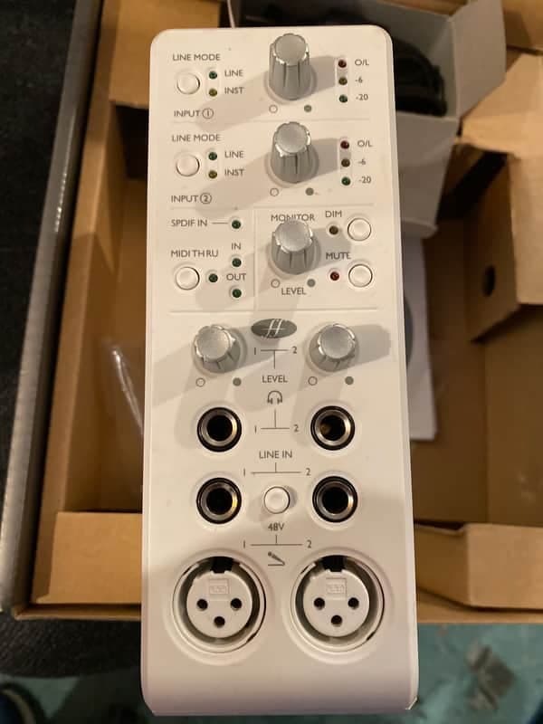 Focusrite Saffire White