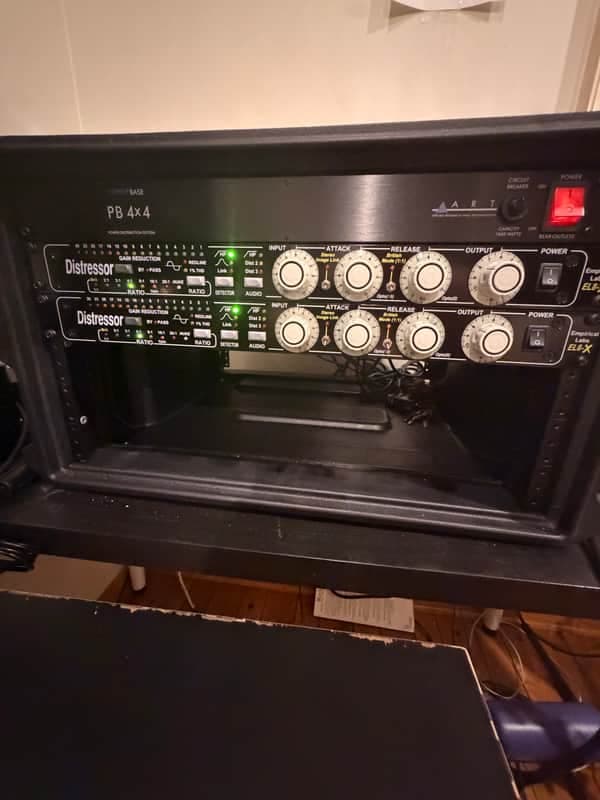 Empirical Labs EL8-X Distressor with British Mode 2010s - Black