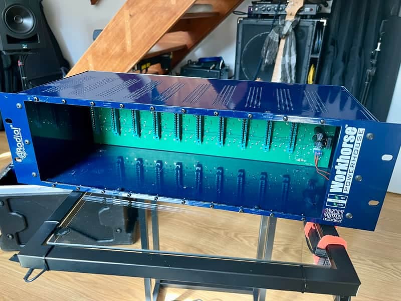 Radial Workhorse Powerhouse 10-Slot Powered 500 Series Rack