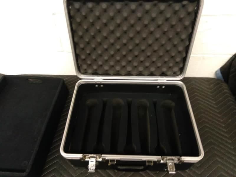 Mid 2000's Gator Molded 7 Mic Storage Case