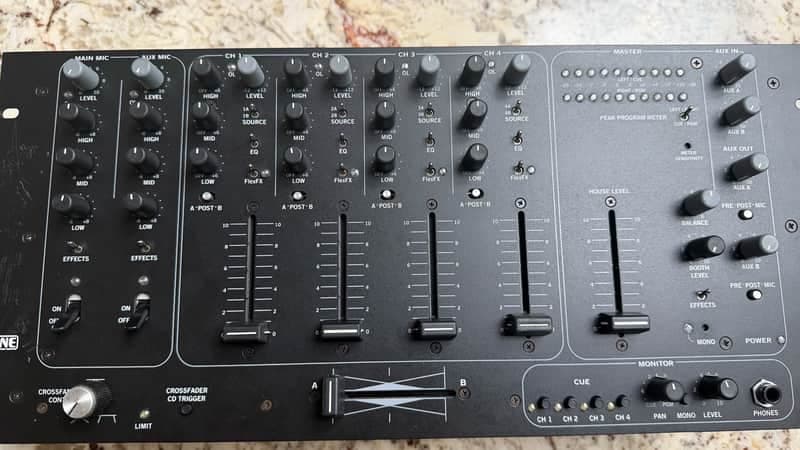 Rane Mp44 mixer