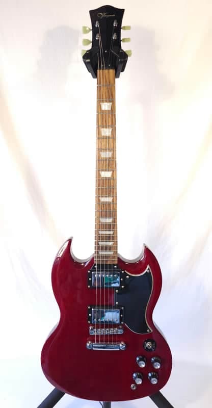 Vineyard Electric Guitar - Maroon