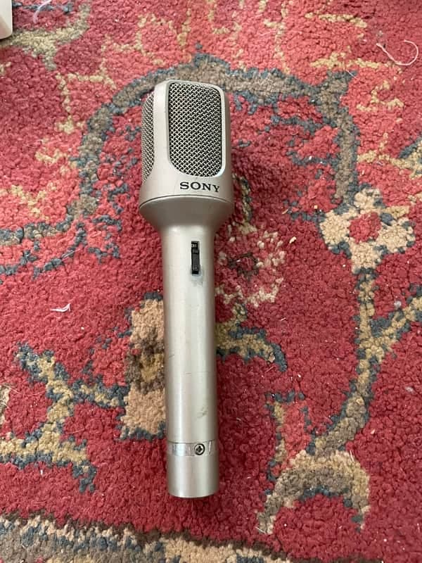 Sony F-460 Vintage Dynamic Cardioid Microphone