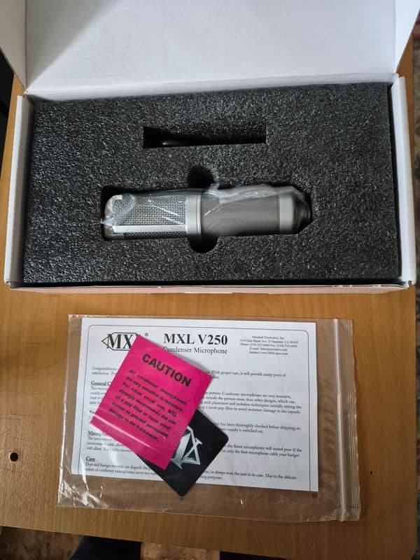 MXL V250 Small-Diaphragm Condenser Microphone