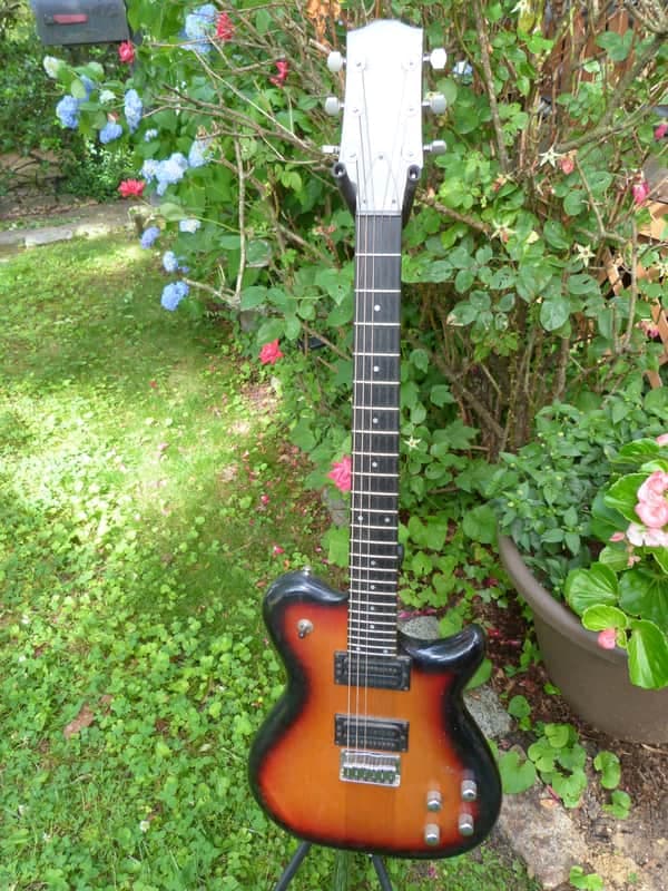 Carvin electric guitar neck thru sunburst