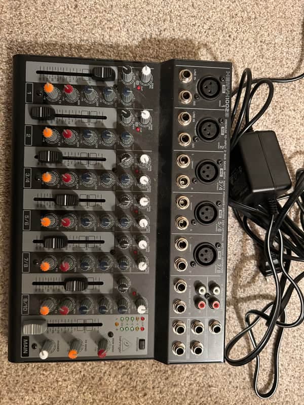 Behringer Xenyx 1002B 10-Input Battery Powered Portable Mixer 2009 - Present - Standard