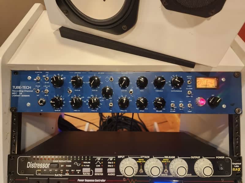 Tube-Tech Meg 1A Microphone Amplifier and Multiband Compressor 2010s - Blue