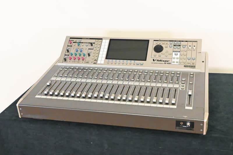 Roland M-400 48-Channel Live Digital Mixing Console CG01WR2