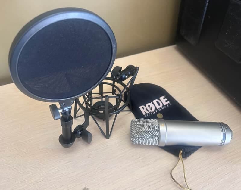 RODE NT1-A Microphone with Accessory Pack, Used