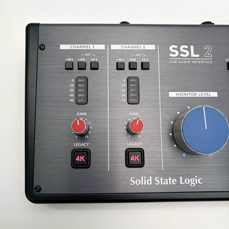 EXCELLENT - SOLID STATE LOGIC SSL 2 - 2-IN 2-OUT USB AUDIO INTERFACE ..4K PREAMPS, BOXED