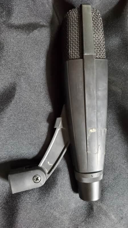 Sennheiser MD 421 II Cardioid Dynamic Microphone 2002 - Present - Black