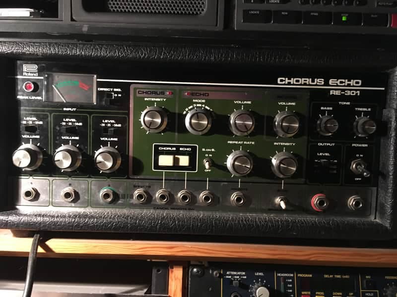 ROLAND ECHO CHORUS RE-302 1970'S BLACK
