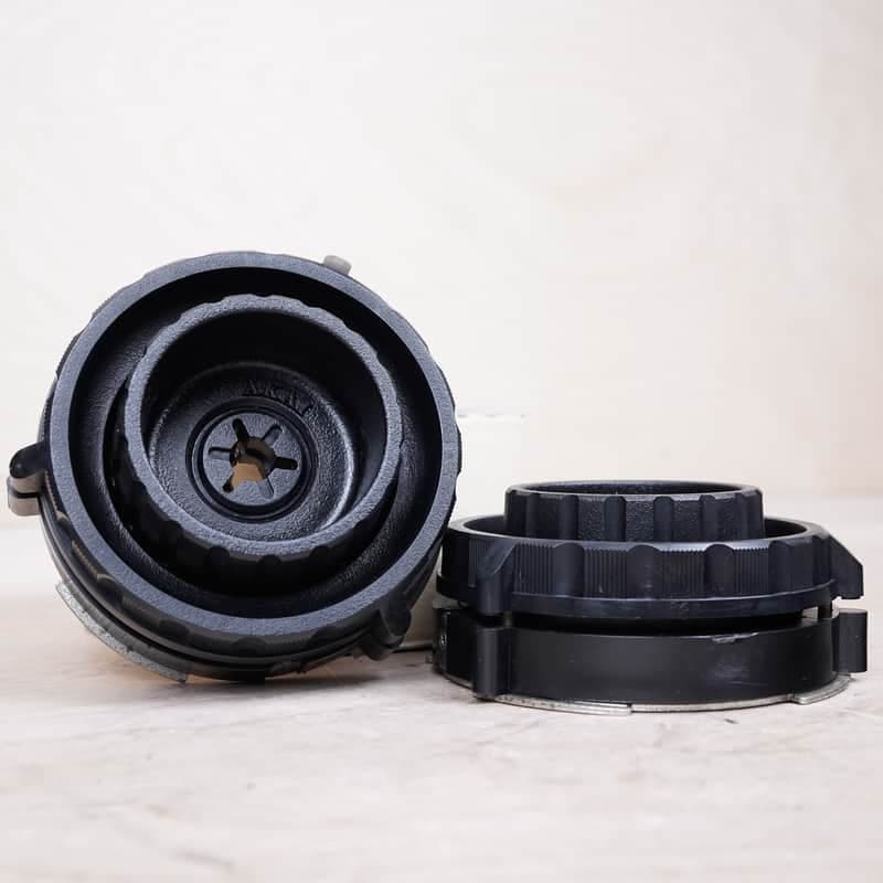 Akai Reel-To-Reel NAB 1/4" Reel-To-Reel Adapter for 10-Inch Reels Pair Set of 2