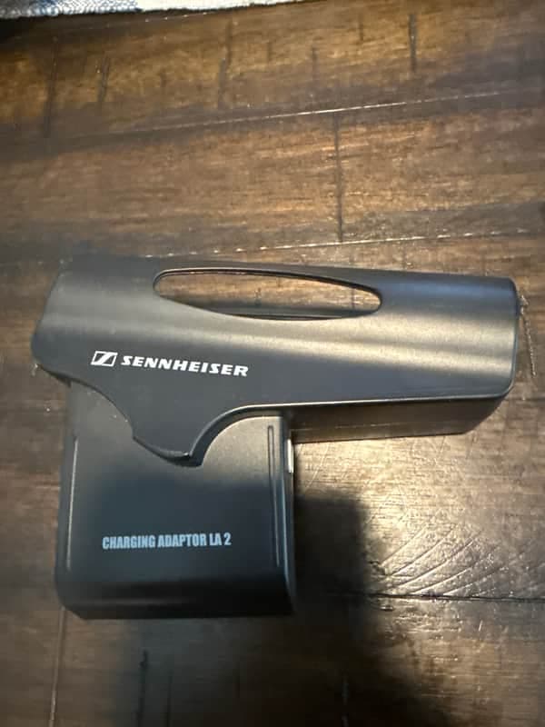 Sennheiser Charging Adapter LA 2