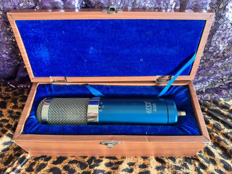 MXL 4000 Multi-Pattern Condenser Microphone with Original Wood Case