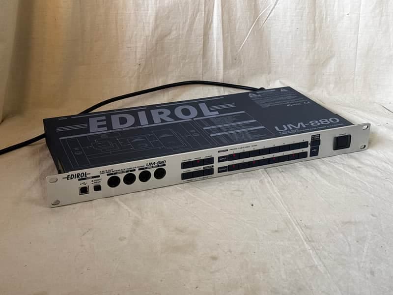 EDIROL UM-880 roland 8 IN/8 OUT USB MIDI Interface/MIDI Patcher
