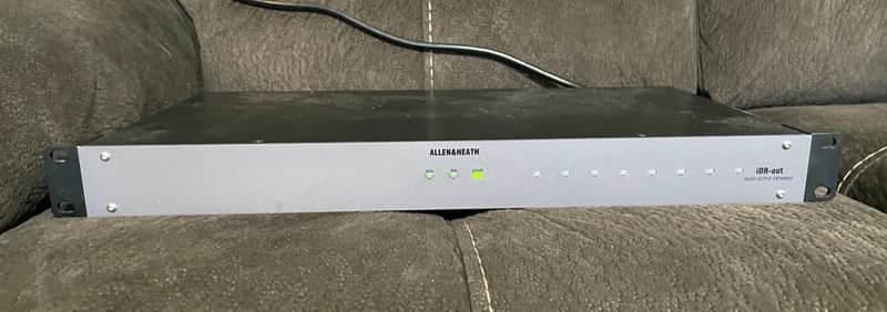 Allen & Heath iDR-8 2010