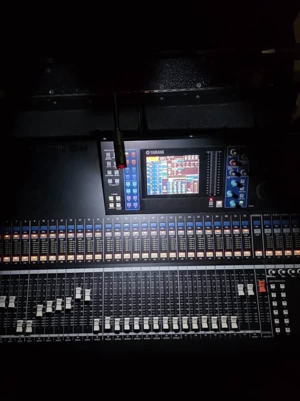 Yamaha LS9-32 DIGITAL MIXER, ROAD CASE WITH DOGHOUSE