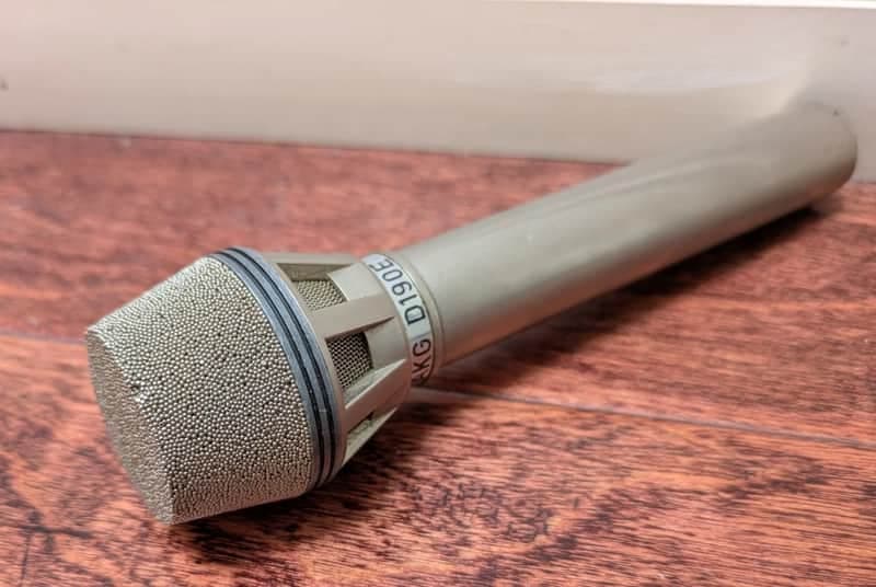 Vintage AKG D190E Dynamic Cardioid Microphone