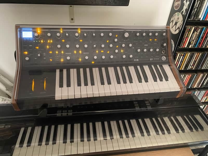 Moog Subsequent 37 Analog Synth 2017 - Present - Black