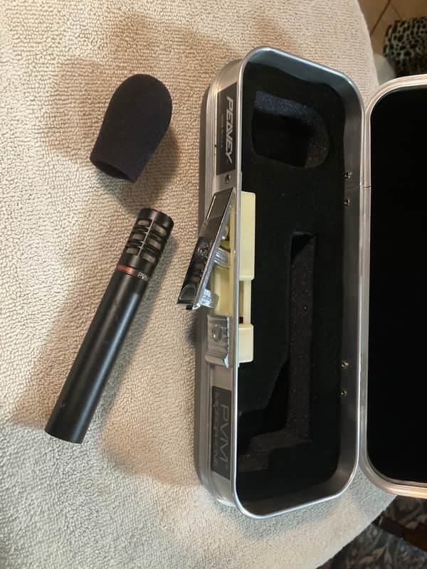 Nice USA made Peavey PVM 480 Condenser Pencil Microphone w/ case and pop filter