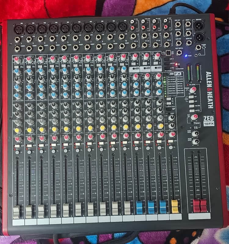 Allen & Heath ZED16FX