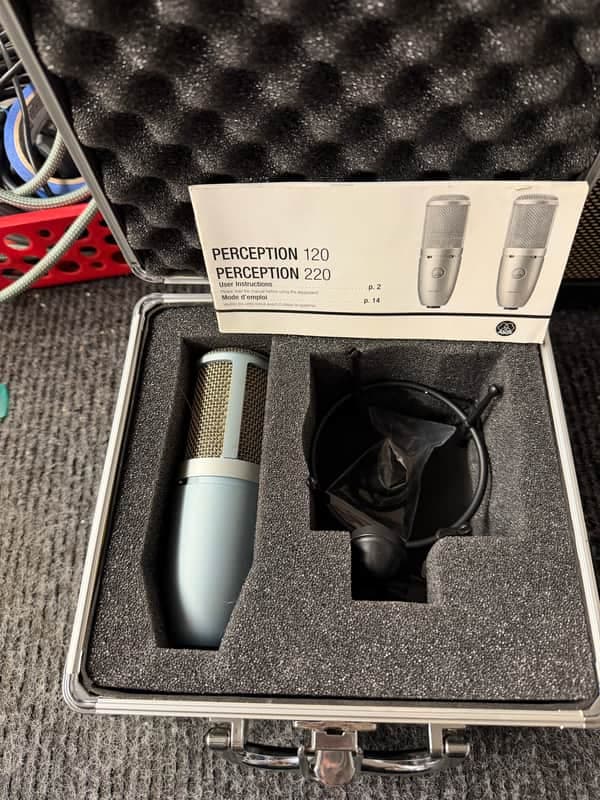 AKG Perception 220 2010s - Silver