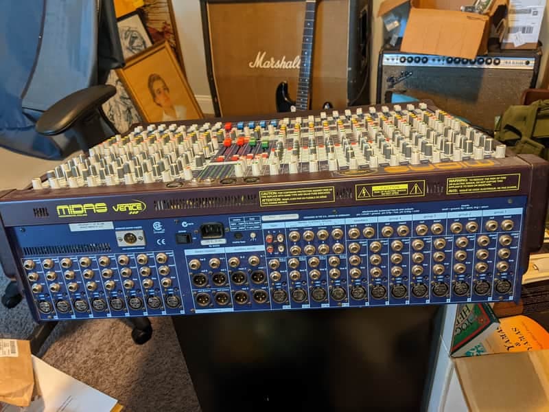 Midas Venice 240 24-Channel / 38-Input Mixing Console
