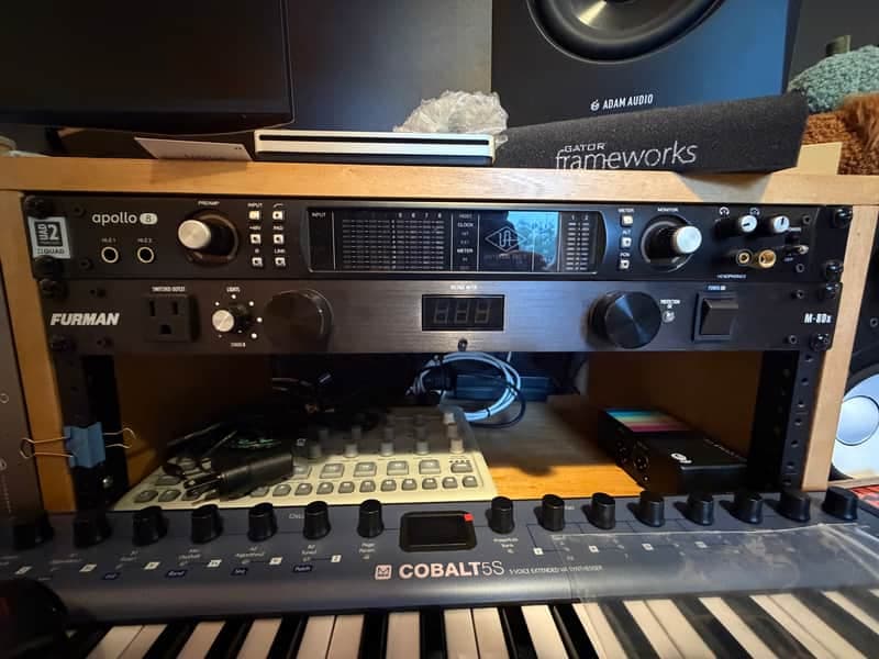 Universal Audio Apollo 8 QUAD and Apollo Twin Thunderbolt 2 Audio Interface 2010s - Black