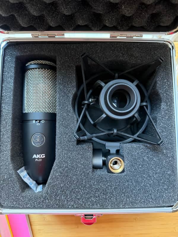 AKG P420 Perception 420 Multi-Pattern Large-Diapraghm Condenser Microphone 2010s - Black
