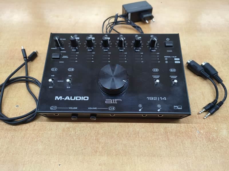 M-Audio AIR 192|14 USB Audio / MIDI Interface 2019 - 2020 - Black