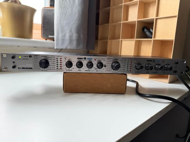 TC Electronic C300 Dual Stereo Gate / Compressor 2000s - Silver