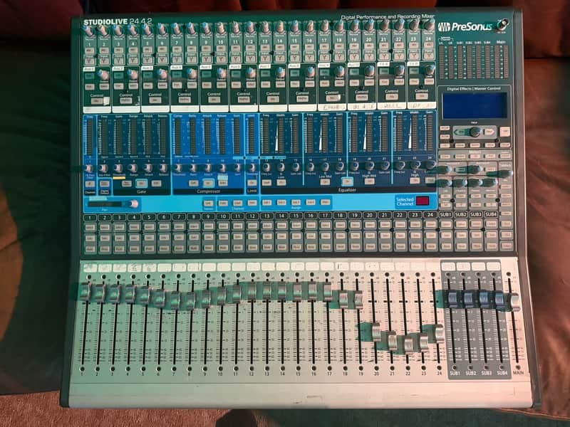 PreSonus StudioLive 24.4.2 Digital Mixer mid-2010's